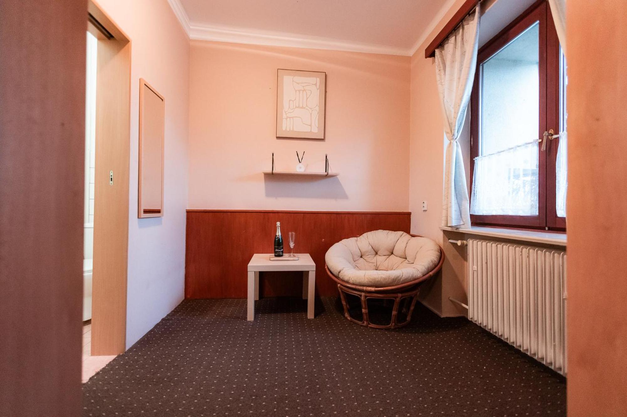 Hotel Rozkos Česká Skalice Rom bilde