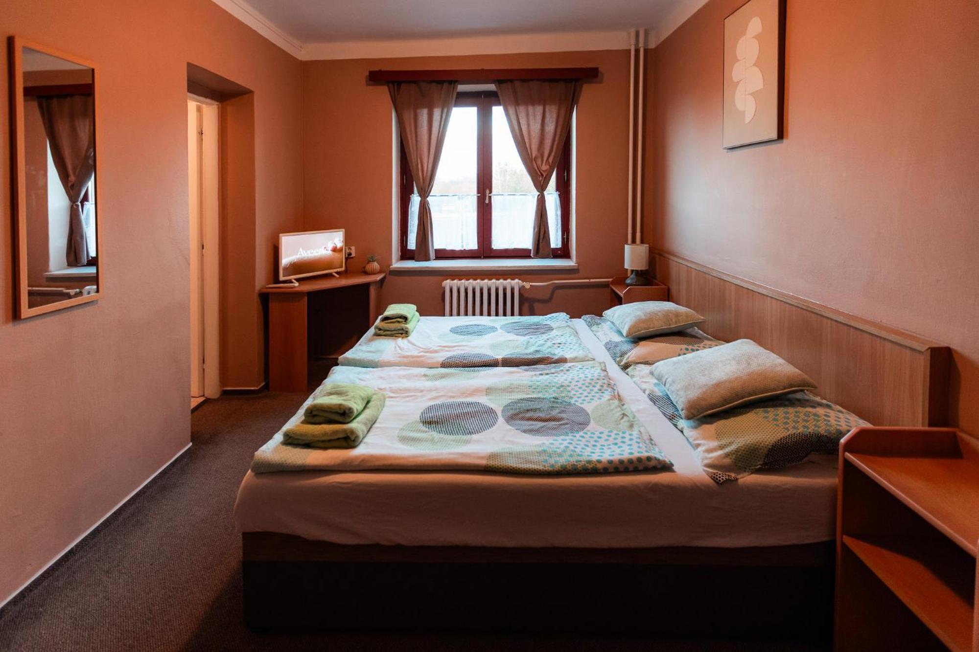 Hotel Rozkos Česká Skalice Rom bilde