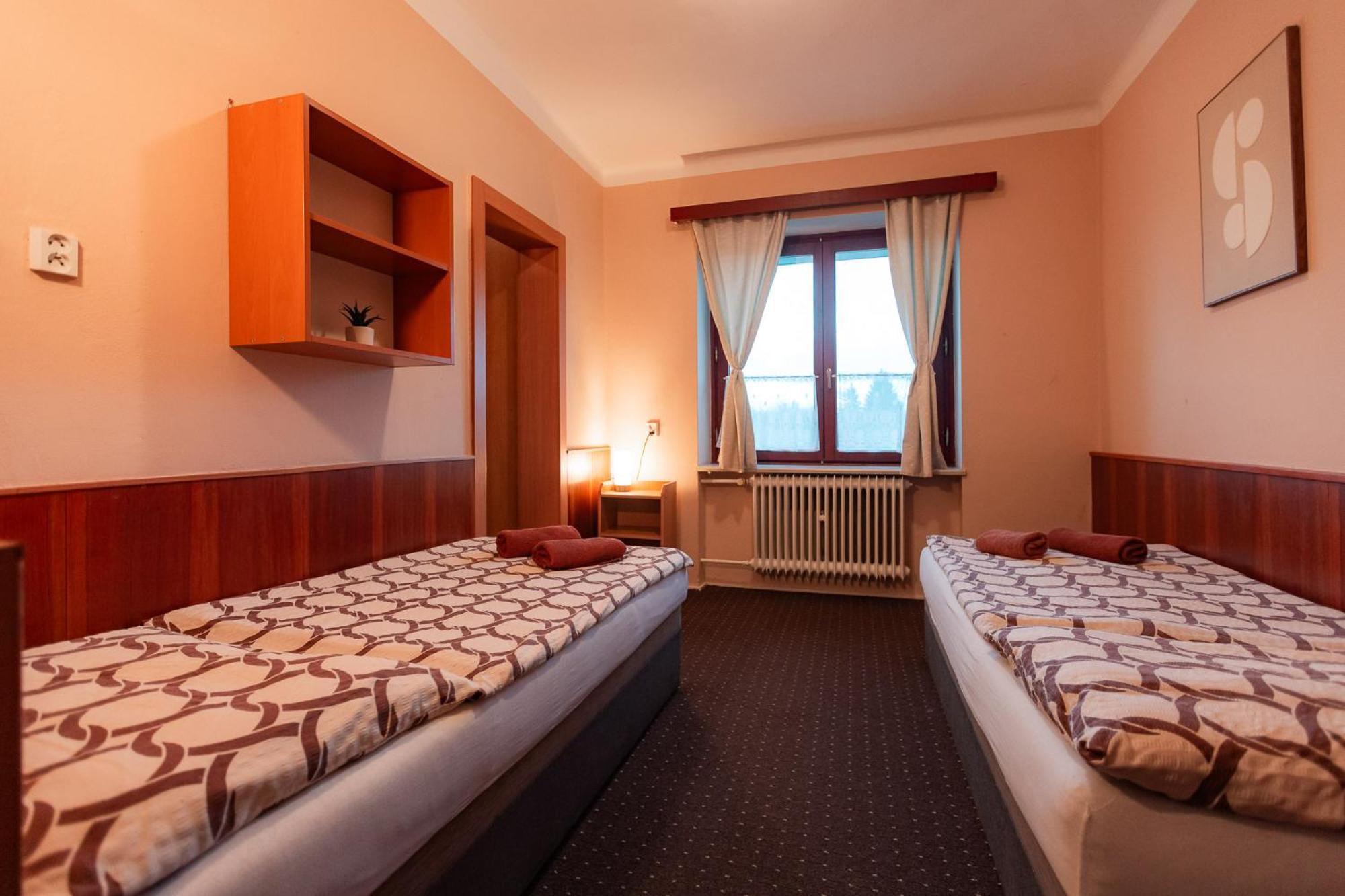 Hotel Rozkos Česká Skalice Rom bilde